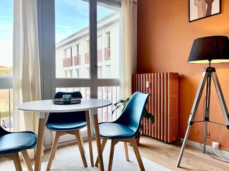 Le P'Tit Anatole - Joli T2 Avec Parking Apartment Poitiers Exterior photo